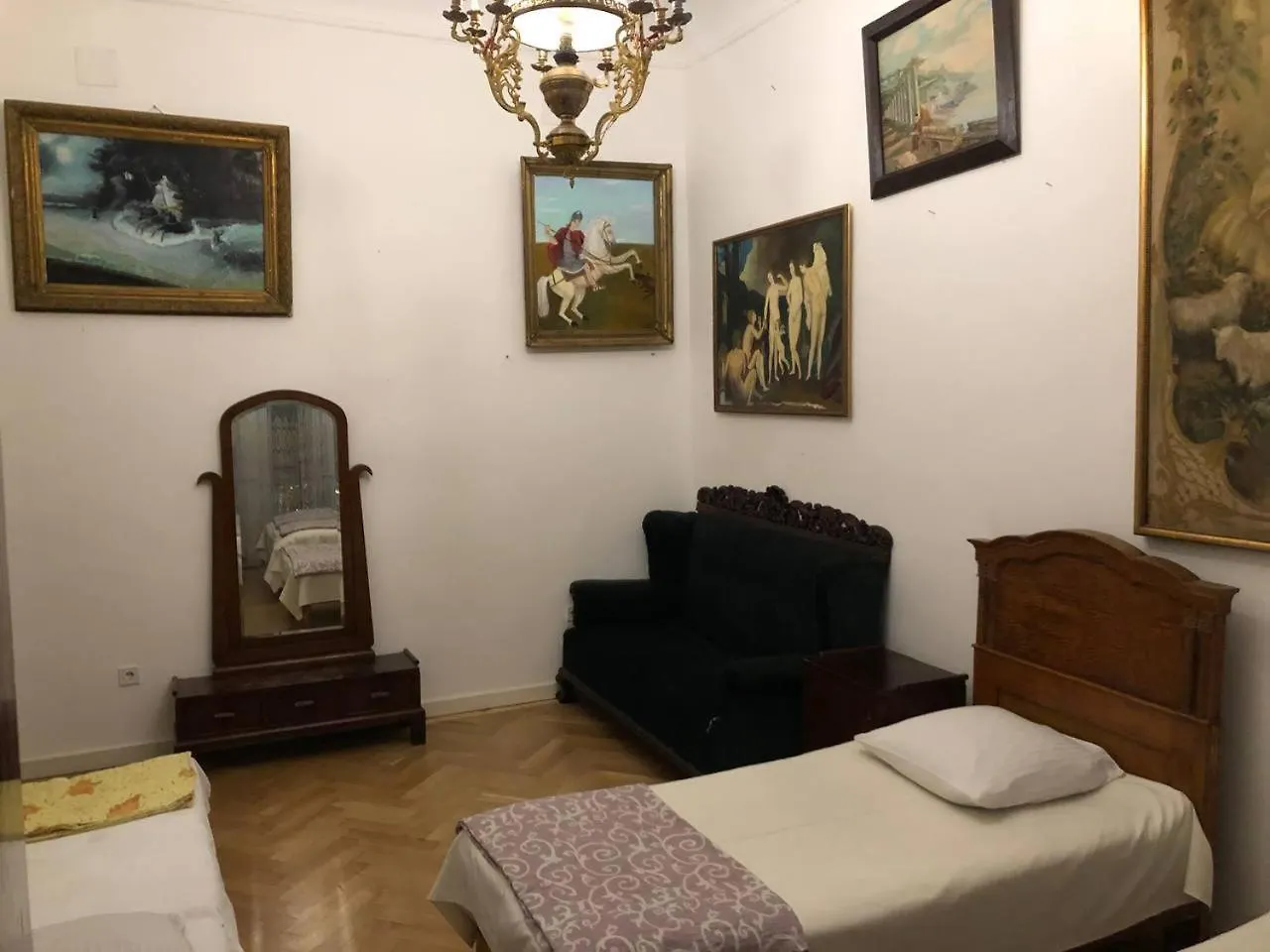 Gutsa Artists Mini-Hotel Tbilisi Geórgia